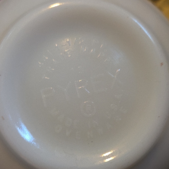 Vintage Blue Patterned Mixing Bowl Pyrex - Picture 4 of 4